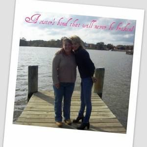 Meet your Posher, Deedee